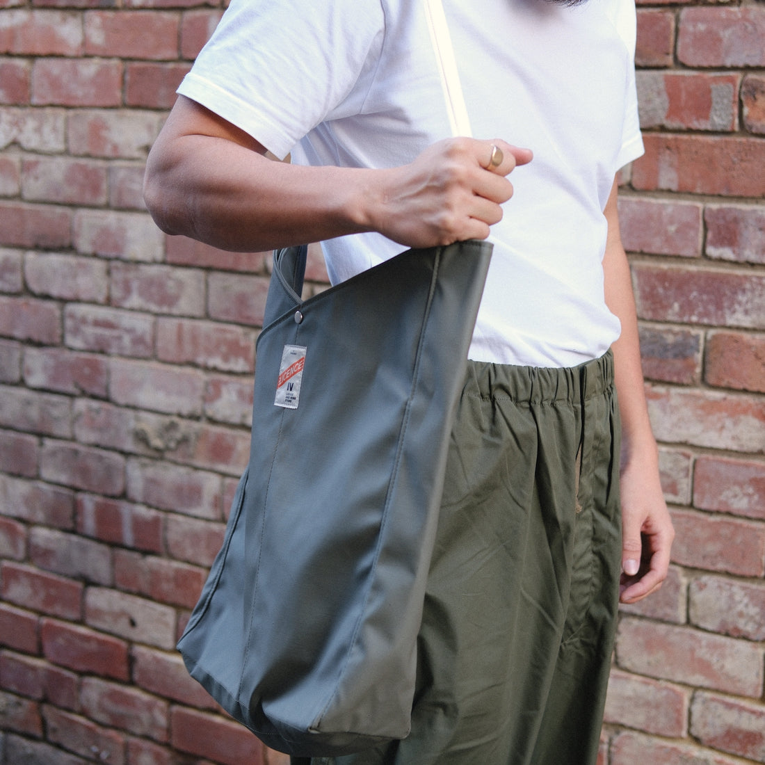 Ambois Grande Utility Bag / Vintage Olive Sateen