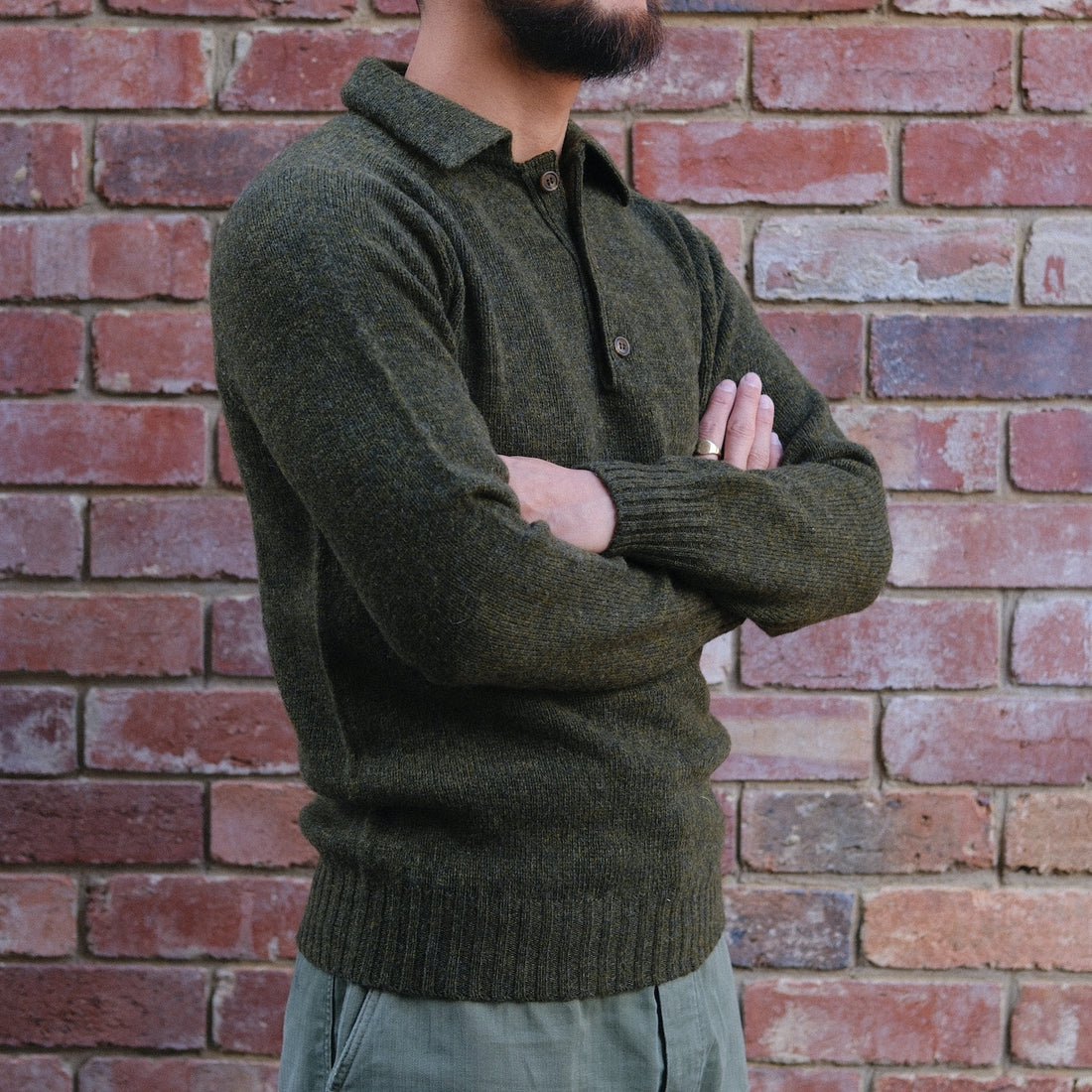 Henley Neck Sweater / Pineshadow