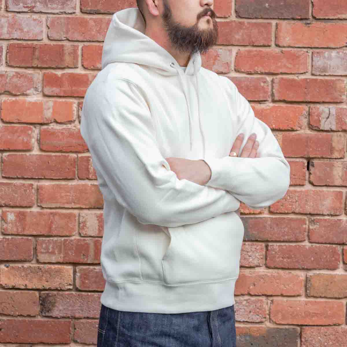 Classic Hoodie / Off White