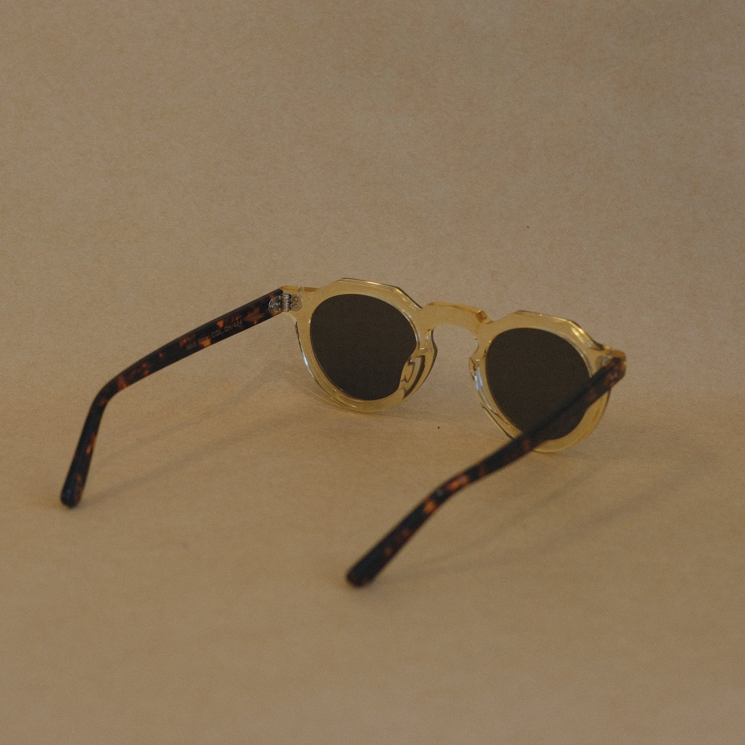 Pica / Champagne Ecaille Fonce