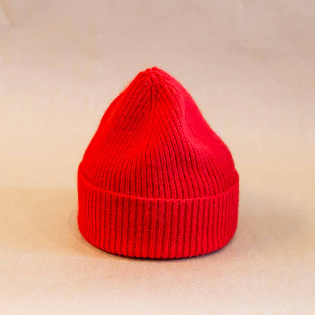 Classic Beanie / Crimson