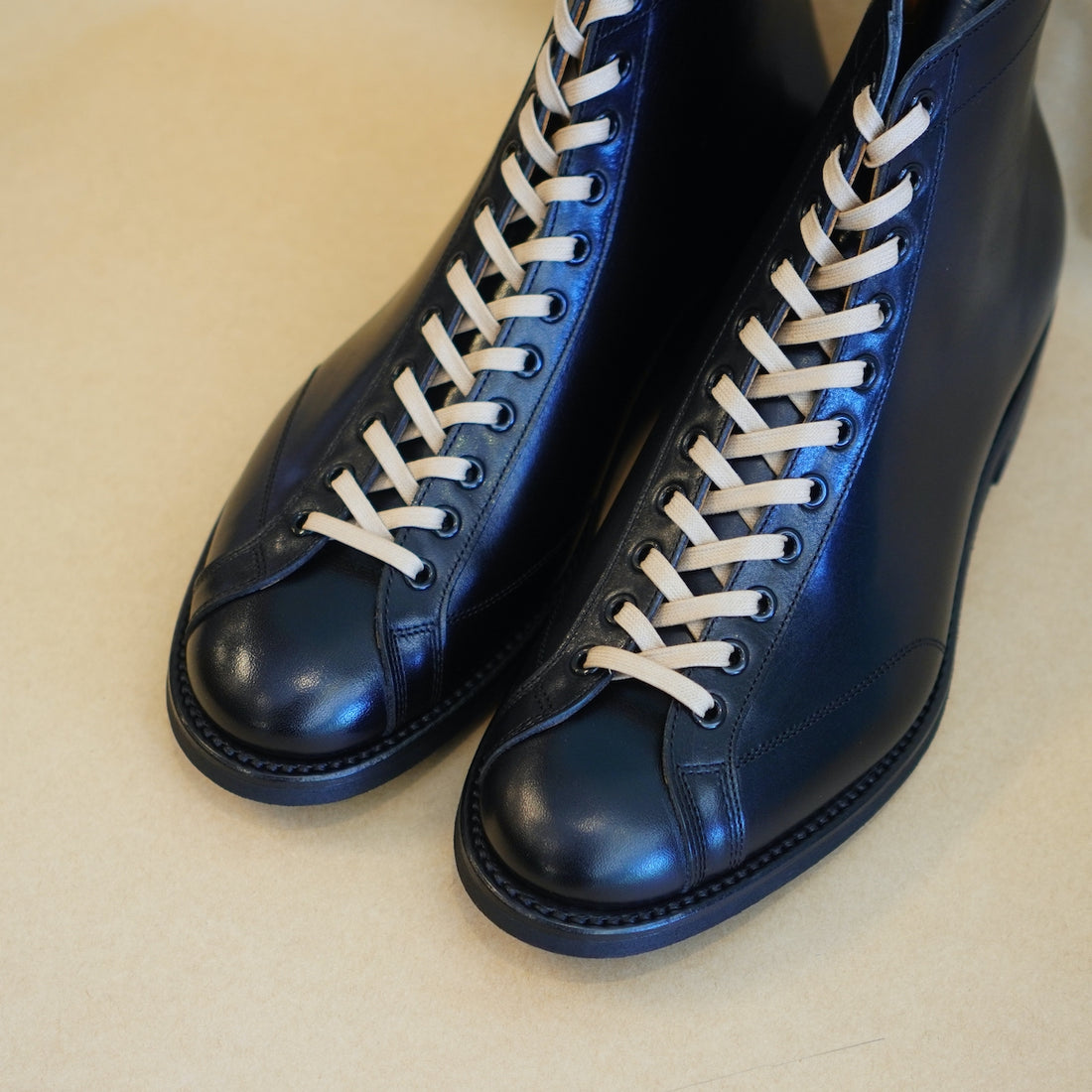 Henry / Vintage Black Calf