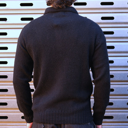 Henley Neck Sweater / Black