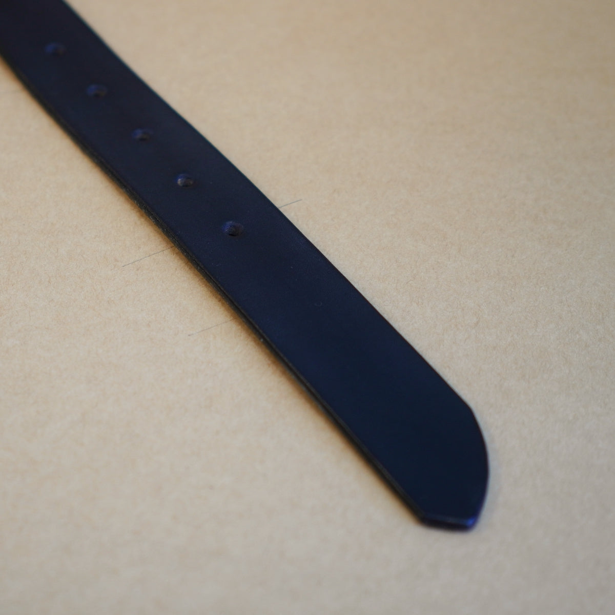 Silver Buckle / Regular Black