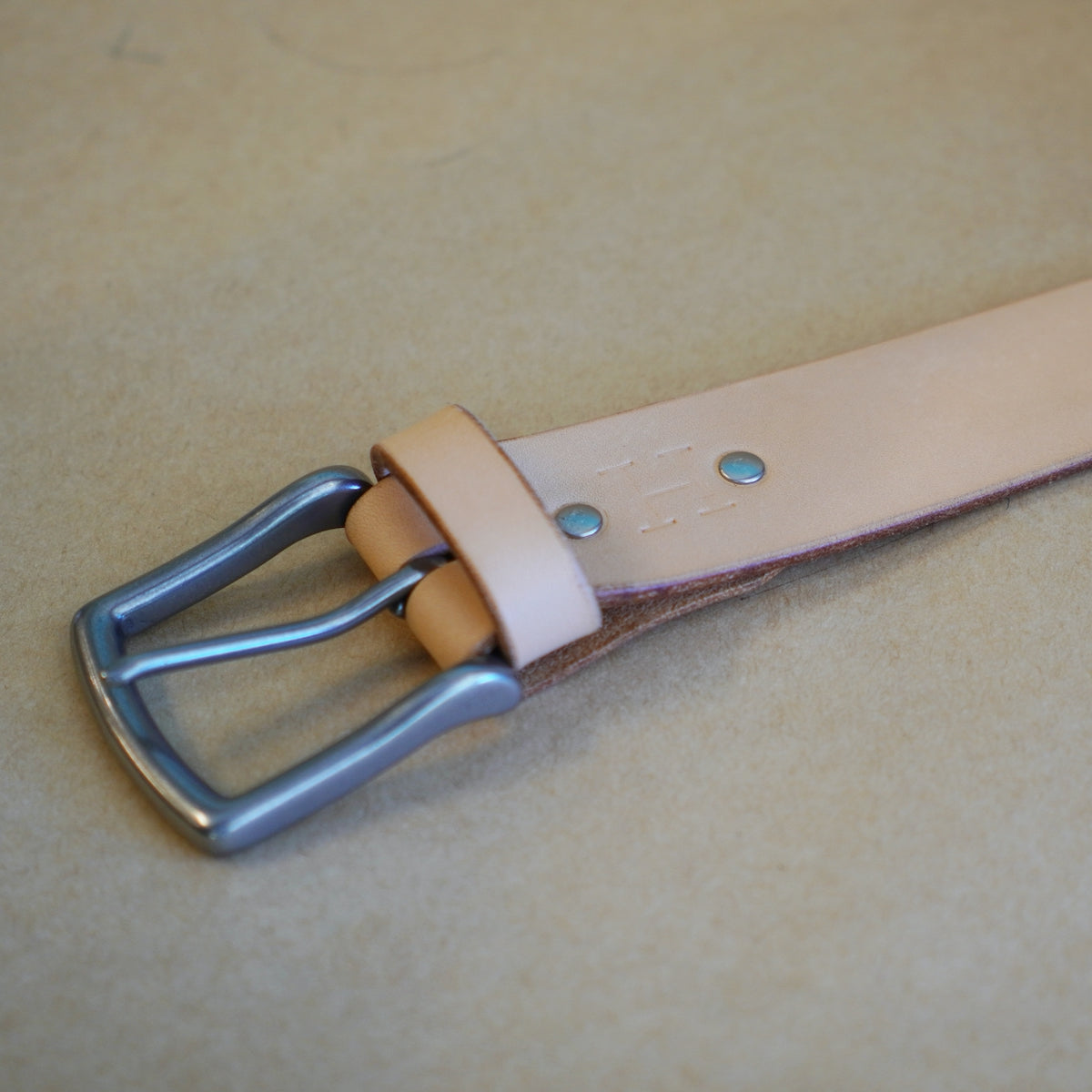 Matt Silver Buckle / Wide Nature Tan