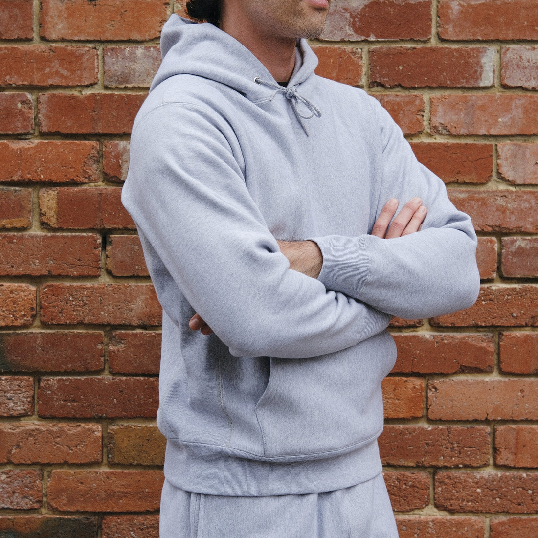 Classic Hoodie / Heather Grey