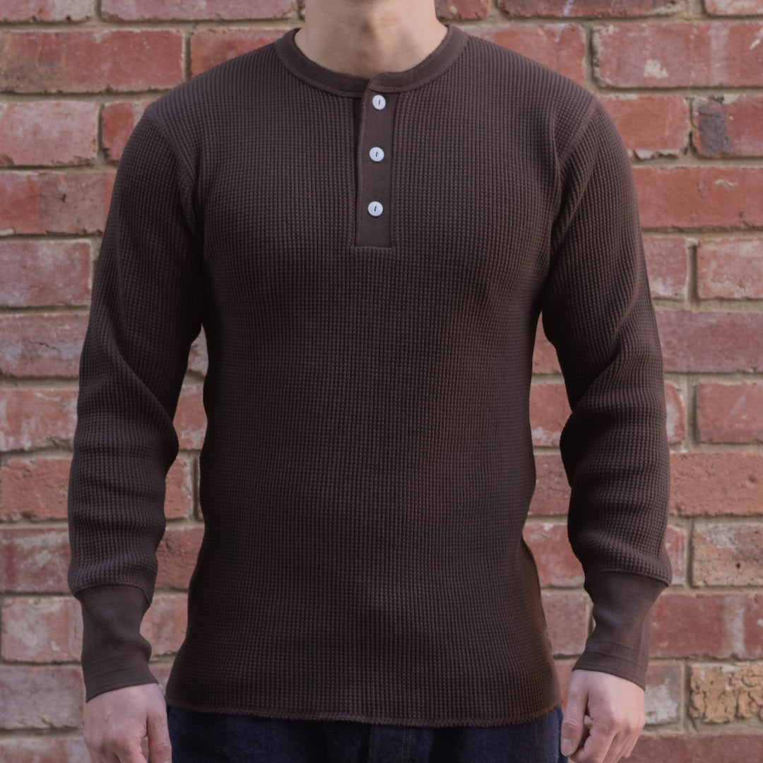 Henley Waffle Tee / Dark Brown