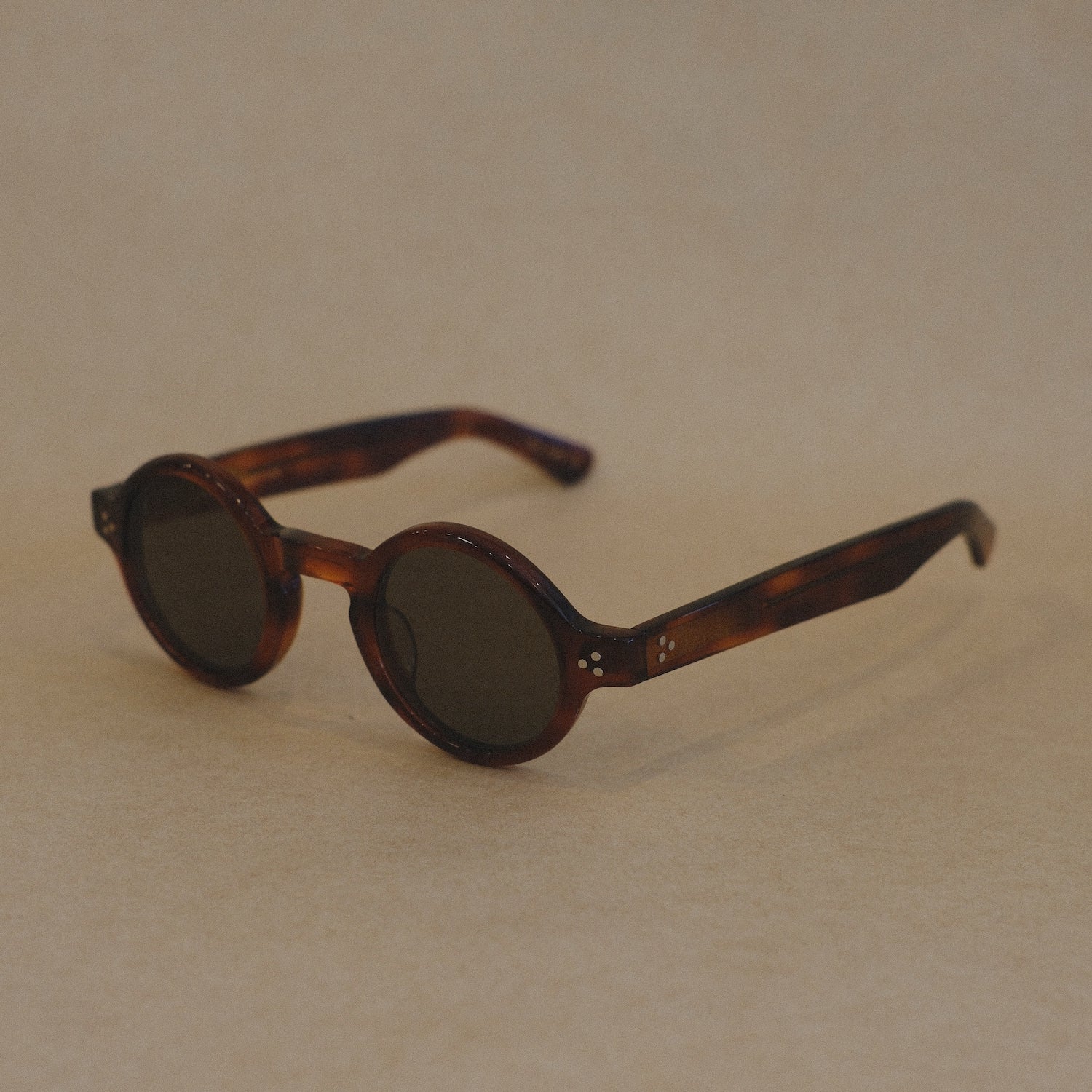 Burt / Ecaille Clair