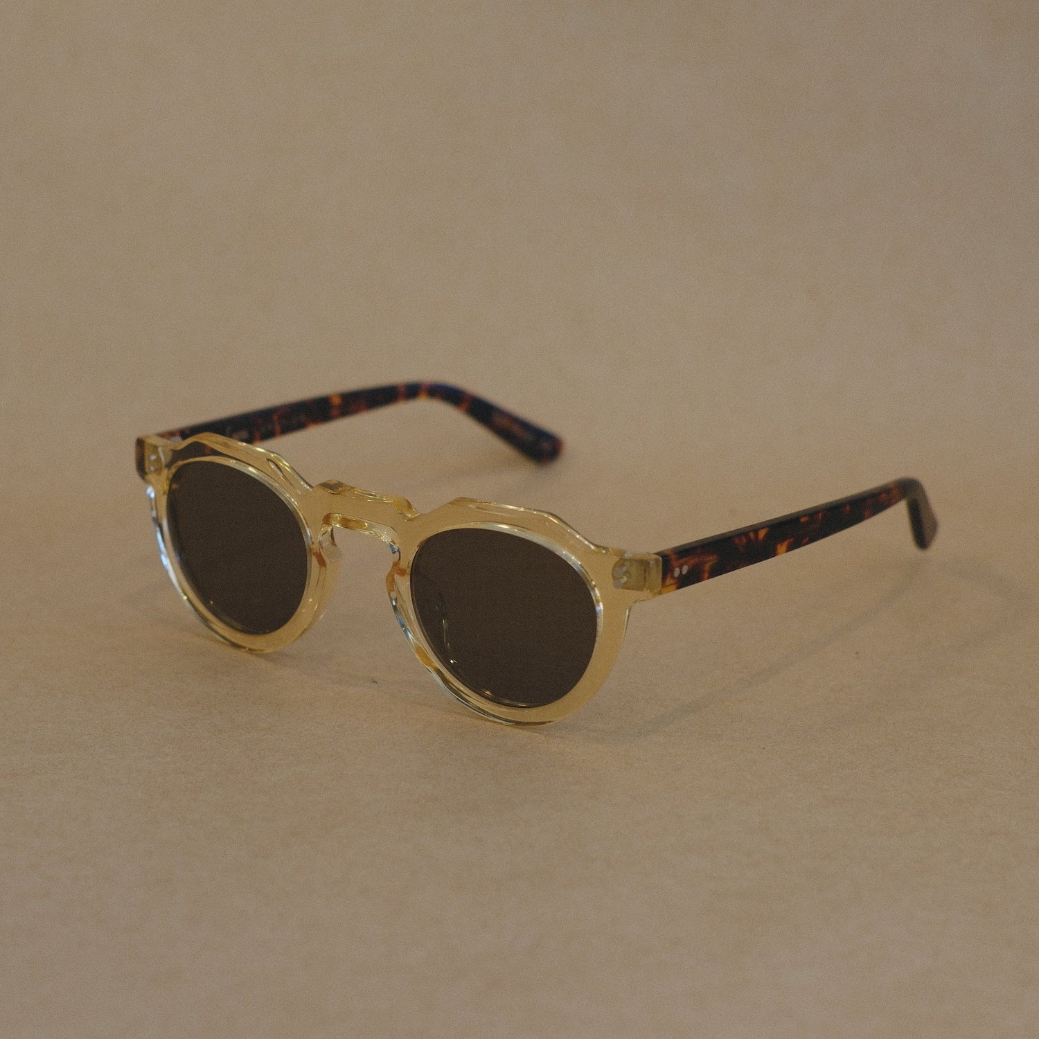 Pica / Champagne Ecaille Fonce