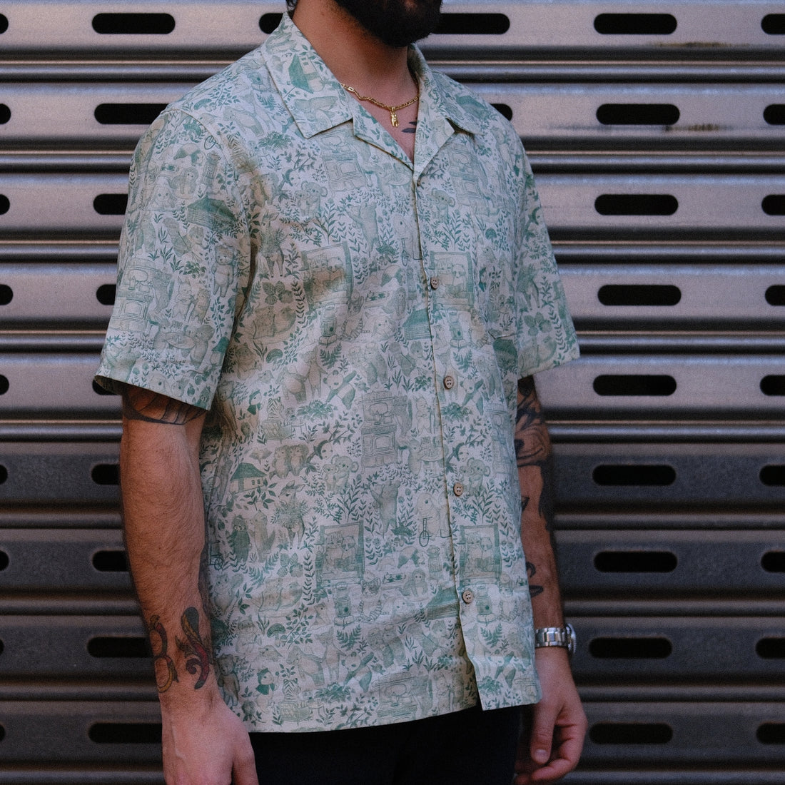 Aloha Shirt / Linen Animals - Green