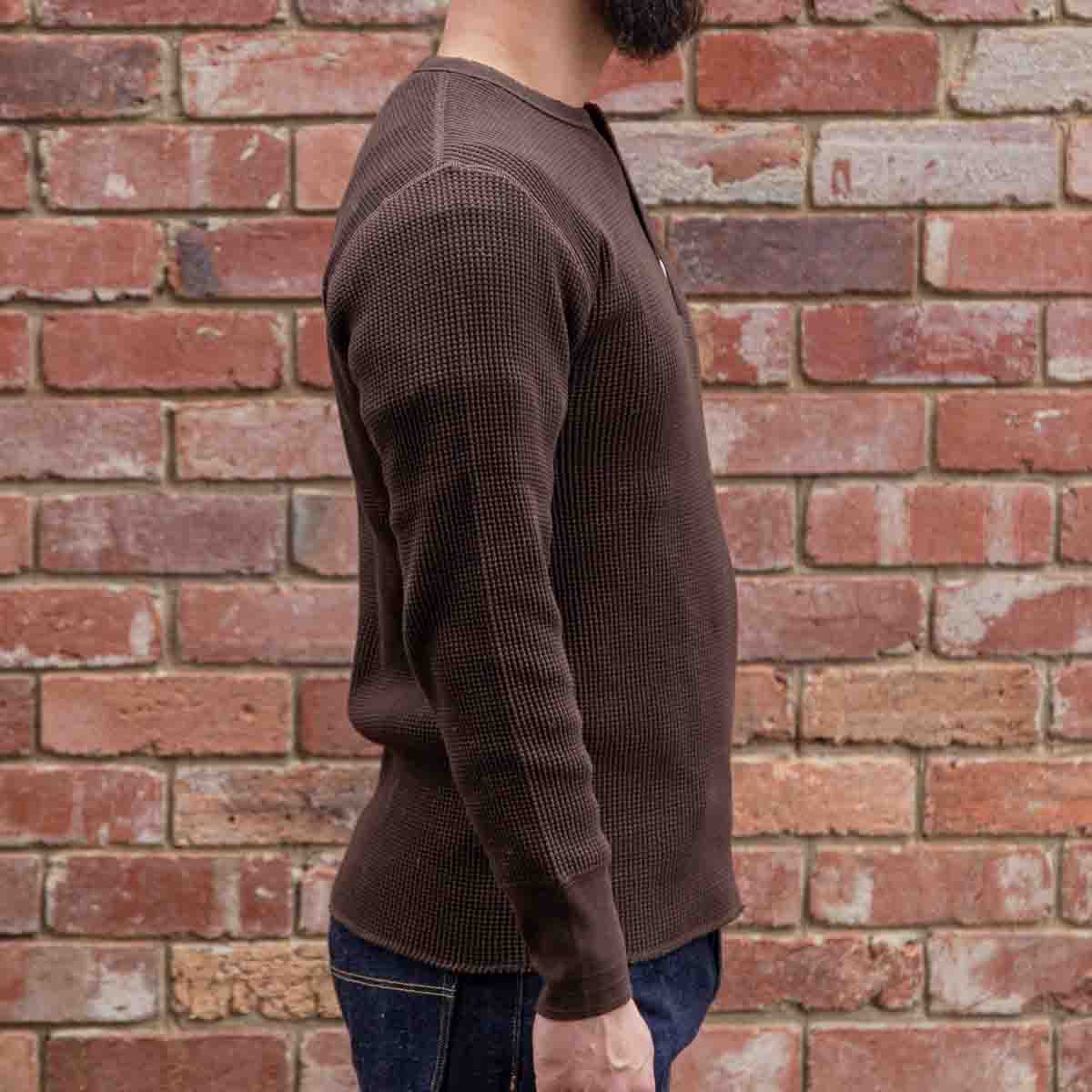 Henley Waffle Tee / Dark Brown
