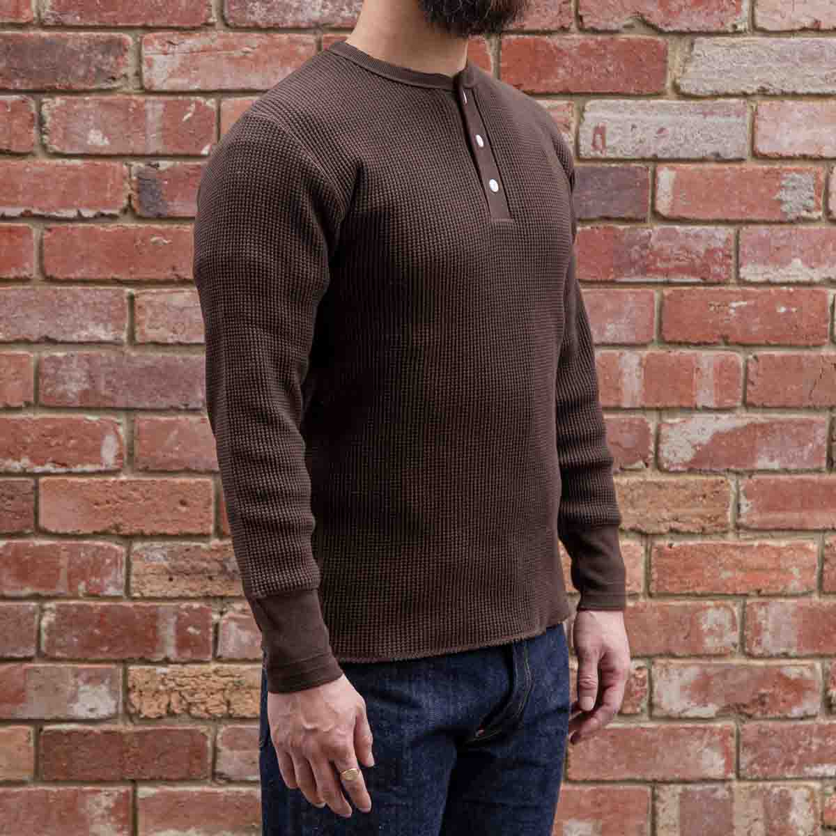 Henley Waffle Tee / Dark Brown