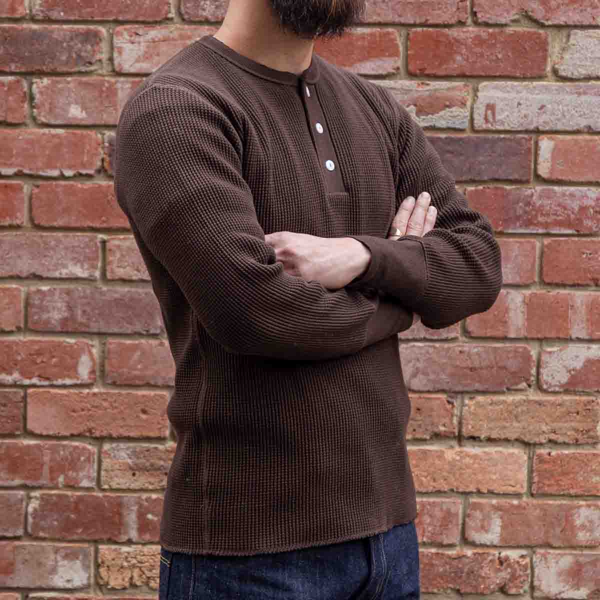 Henley Waffle Tee / Dark Brown