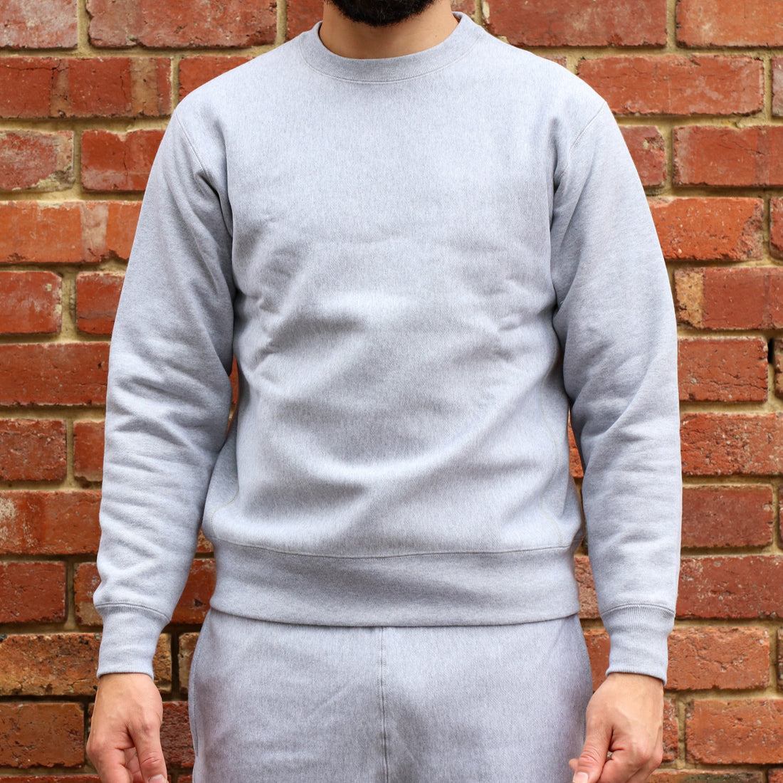 Classic Sweatshirt / Heather Grey