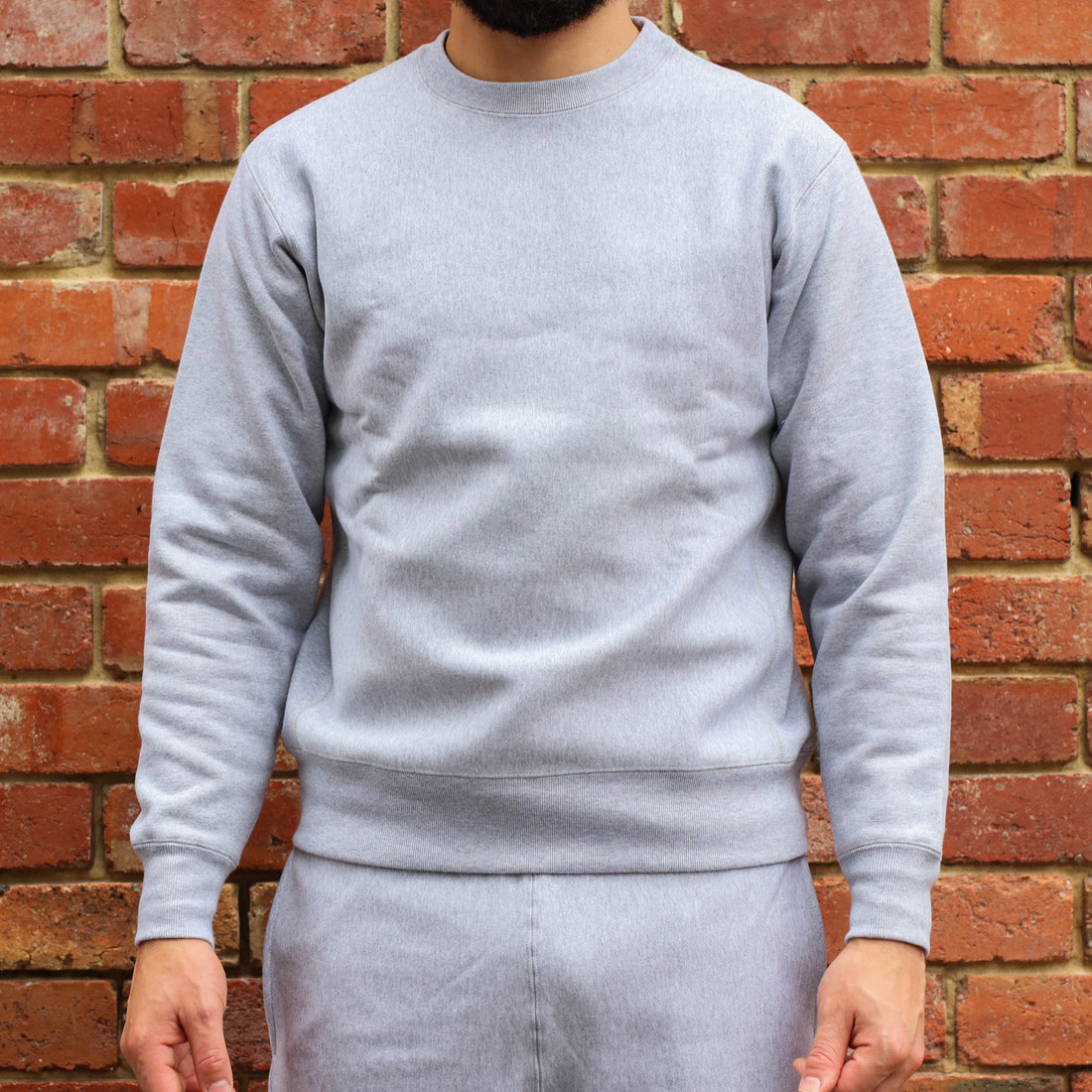 Classic Sweatshirt / Heather Grey